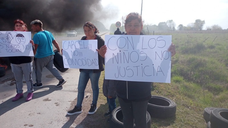 Abuso sexual: vecinos del barrio Cuarteles volvieron a protestar